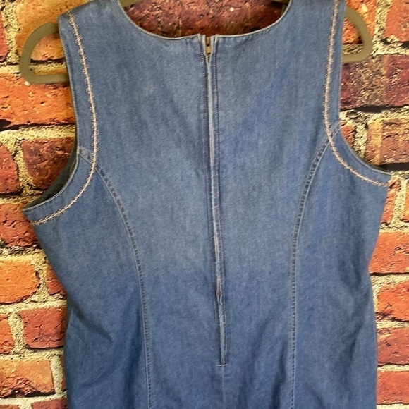 VINTAGE Jean Dress Embroidered Floral Neckline Size 16 - Picture 9 of 12